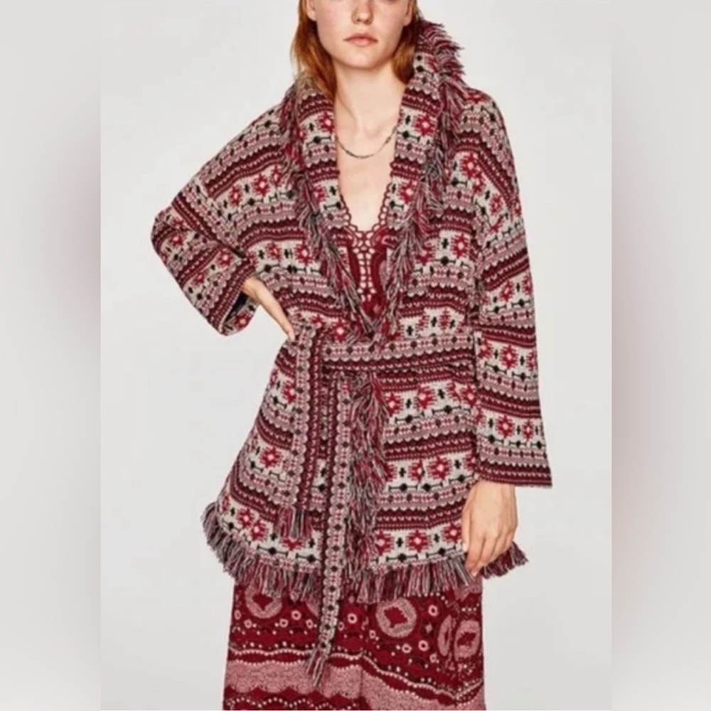 Zara Jacquard Fringe Aztec Print